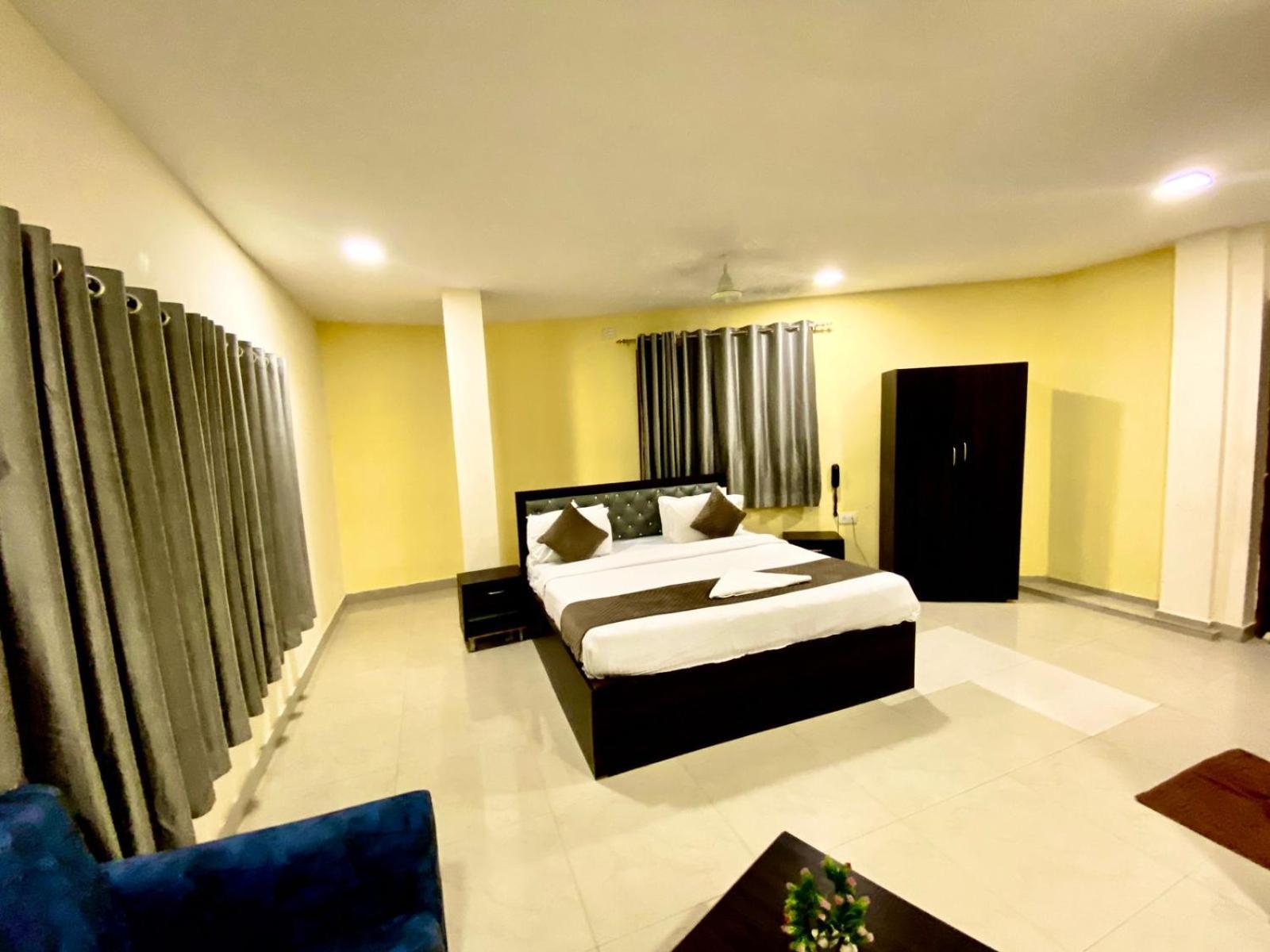 Hotel Sky Park Shamshabad Exterior foto
